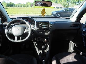 Peugeot 208 1.2 Vti Blue Lease Executive picture 11