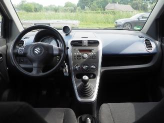 Suzuki Splash 1.2 Exclusive picture 15