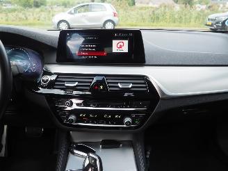 BMW 5-serie 530e M-Pakket High executive picture 16