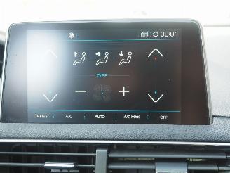 Peugeot 3008 1.2 PureTech GT Line picture 22