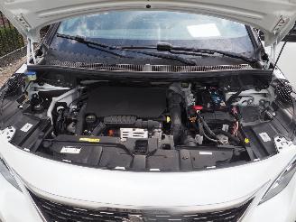 Peugeot 3008 1.2 PureTech GT Line picture 10