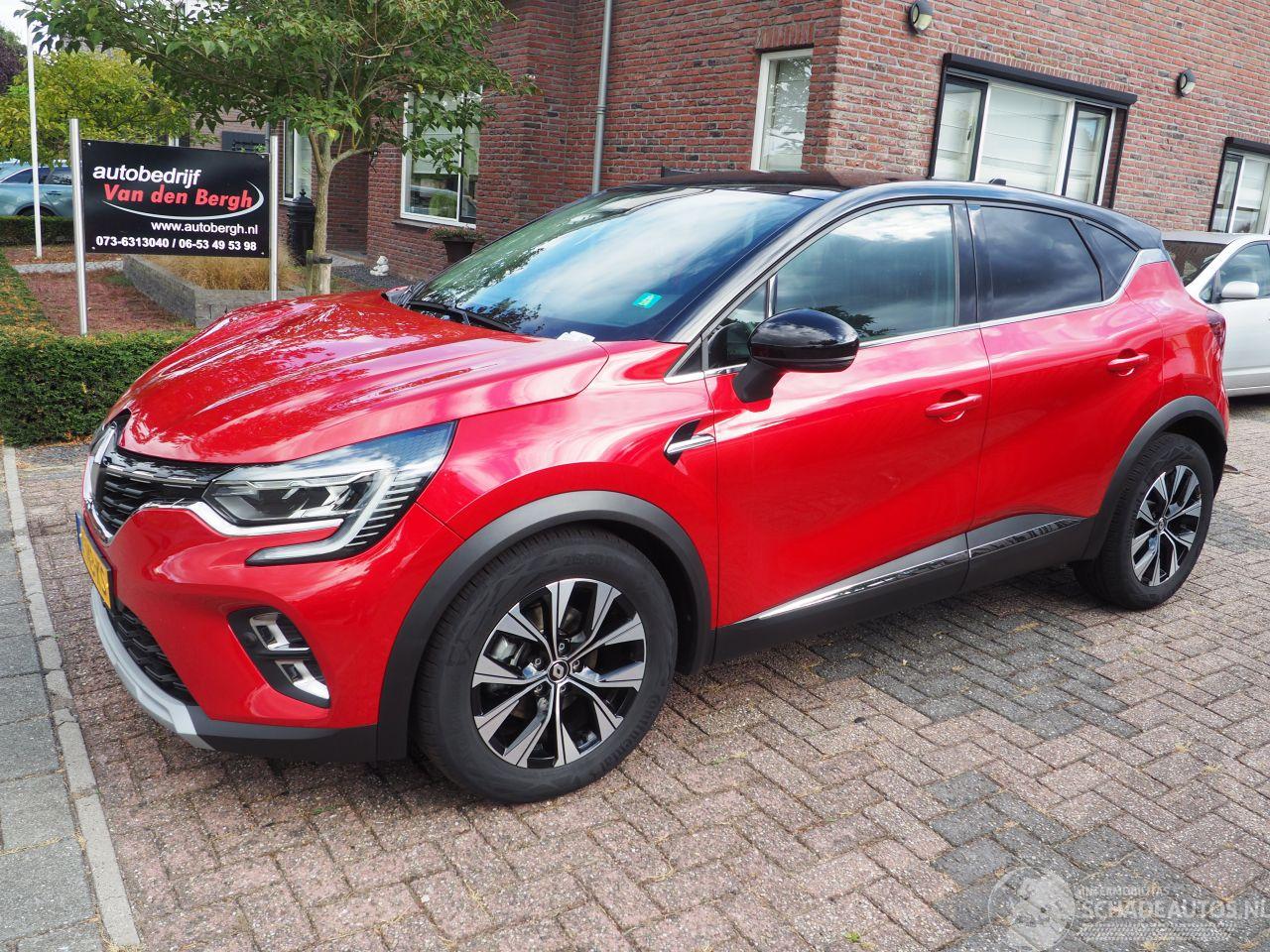 Renault Captur 1.6 Hybr 145 techno