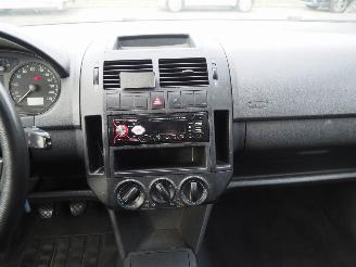 Volkswagen Polo 1.4-16V picture 19