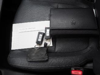 Mitsubishi Outlander 2.0 PHEV Limited Edition X-Line picture 29