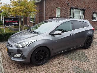 škoda osobní automobily Hyundai I-30 Wagon 1.6 GDI Business Edition 2013/9