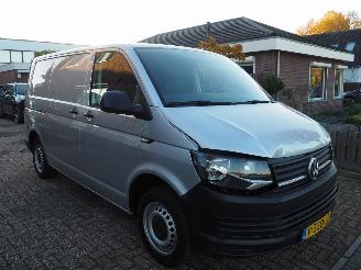 Volkswagen Transporter 2.0 TDI L1H1 picture 3