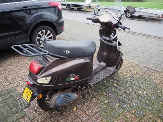 IVA  LUX50 picture 4