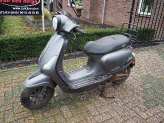 uszkodzony skutery GTS  E-Bravo 20AH 2021/3