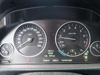 BMW 3-serie 320i High executive picture 26