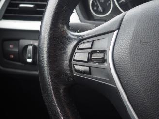 BMW 3-serie 320i High executive picture 15