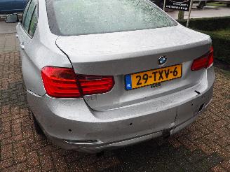 BMW 3-serie 320i High executive picture 9