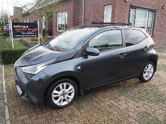 Damaged car Toyota Aygo 1.0 VVT-i X-Joy 2018/11