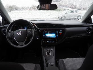 Toyota Auris 1.8 Hybrid dynamic Ultimate picture 13