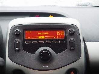 Peugeot 108 1.0 E-Vti Active picture 19