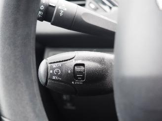 Peugeot 208 1.2 PureTech Blue lion picture 14