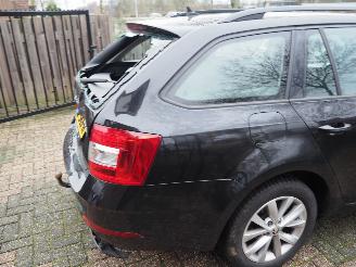 Skoda Octavia 1.0 TSI Ambition Business Dsg picture 6