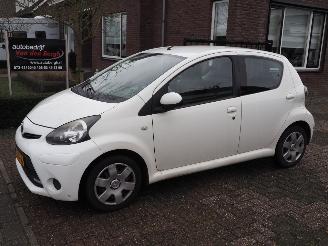 Auto incidentate Toyota Aygo 1.0 VVT-i Aspiration 2012/11