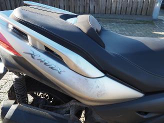 Yamaha Xmax 300 ABS picture 10