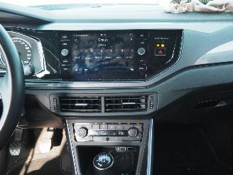 Volkswagen Polo 1.0 TSI Highline picture 21