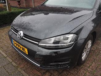 Volkswagen Golf 1.4 TSI Connected Serie DSG picture 9