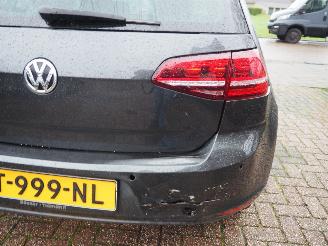 Volkswagen Golf 1.4 TSI Connected Serie DSG picture 15