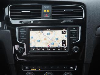 Volkswagen Golf 1.4 TSI Connected Serie DSG picture 22