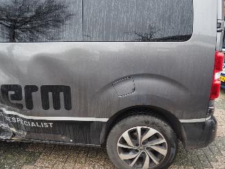 Citroën Jumpy 2.0 BlueHdi 120 Business Dark Edition picture 7