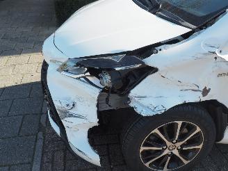 Toyota Yaris 1.5 hybrid design sport picture 9