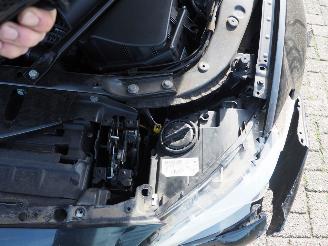 BMW 5-serie 528i High Executive picture 12