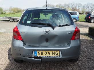 Toyota Yaris 1.3 VVTI Sol MMT Automaat picture 5