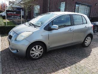 Schadeauto Toyota Yaris 1.3 VVTI Sol MMT Automaat 2007/10