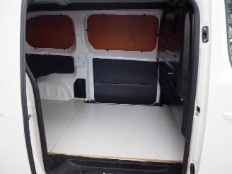 Peugeot Expert 1.5 BlueHdi 120 Standard Asphalt picture 8