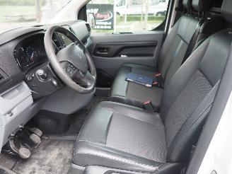 Peugeot Expert 1.5 BlueHdi 120 Standard Asphalt picture 29