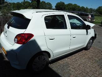 Mitsubishi Space-star 1.2 Connect+ picture 4