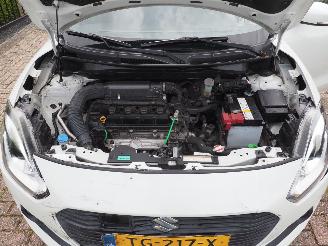 Suzuki Swift 1.2 Stijl Smart Hybrid picture 12