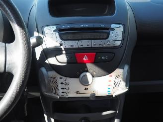 Toyota Aygo 1.0-12V picture 17