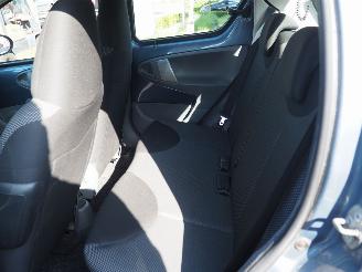 Toyota Aygo 1.0-12V picture 18