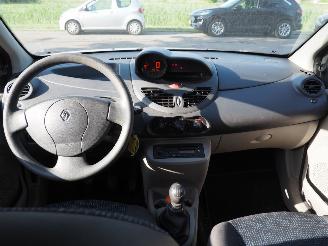 Renault Twingo 1.2 Authentique picture 16