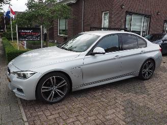 skadebil auto BMW 3-serie 330E M-Pakket high Executive 2016/12