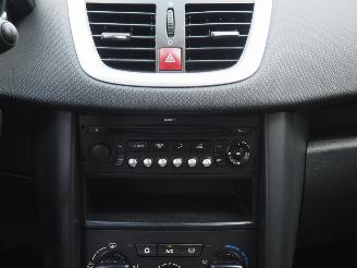 Peugeot 207 1.4-16V X-Line Automaat picture 14