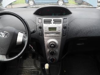 Toyota Yaris 1.3 VVTi Sol picture 22