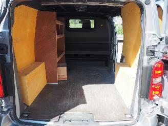 Peugeot Expert 2.0 BlueHDi Asphalt Automaat picture 13
