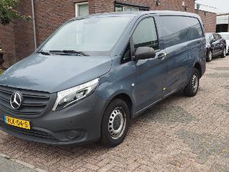 damaged commercial vehicles Mercedes Vito 110 CDI Funtional Lang 2021/9