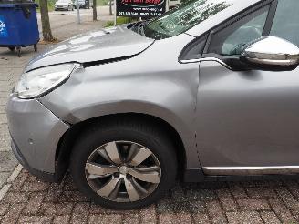 Peugeot 2008 1.6 VTi Allure Automaat picture 7