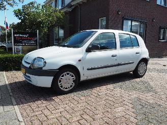 škoda osobní automobily Renault Clio 1.2 MTV 2000/2