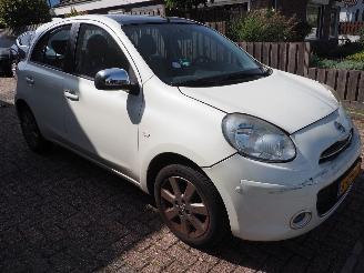 Nissan Micra 1.2 Dig-S Elle Automaat picture 3