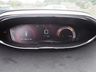 Peugeot 5008 1.2 PureTech GT-Line 7P picture 23