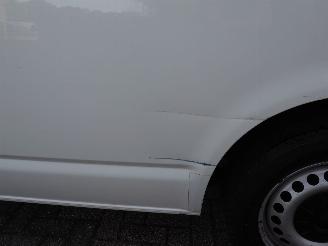 Volkswagen Transporter 2.0 TDi L1H1 DC 5 Persoons picture 8