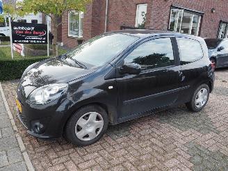 Schadeauto Renault Twingo 1.2-16V Dynamique 2010/8