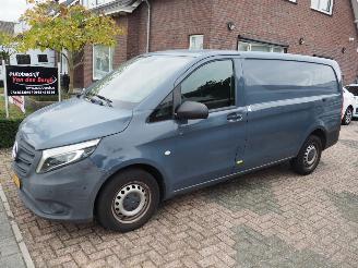 dañado vehículos comerciales Mercedes Vito 110 CDI Functional Lang 2021/9